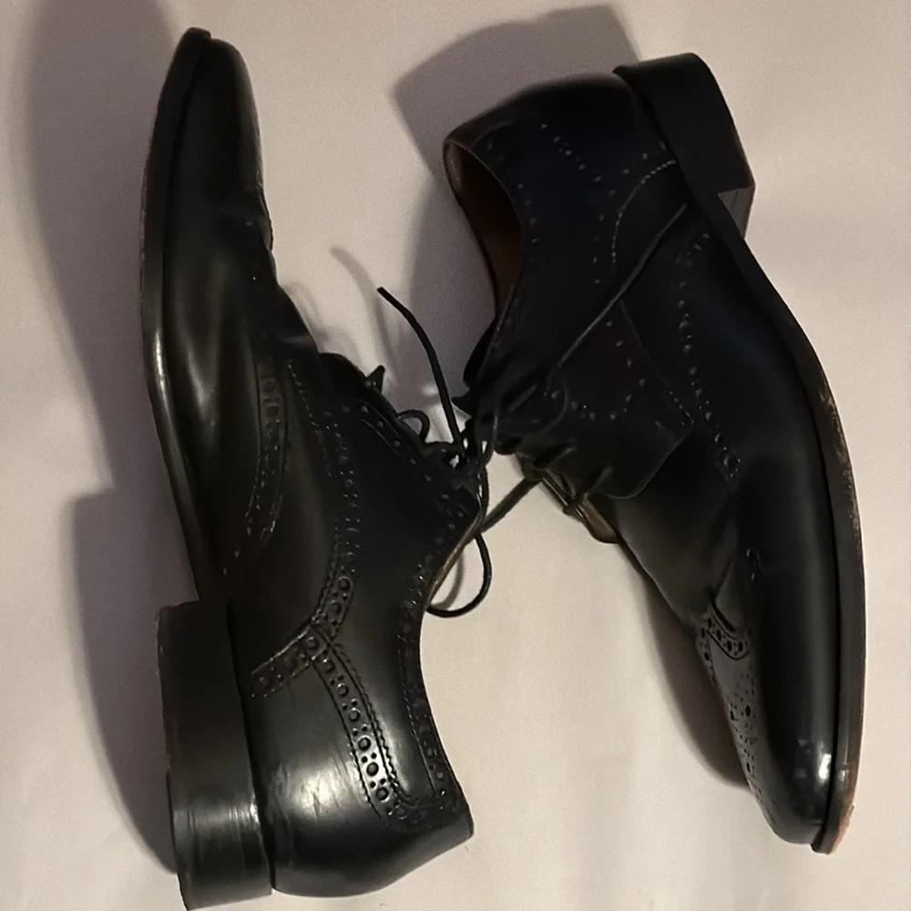 Cole Haan black leather wing tip lace up‎ dress shoes style C07964 9 1/2M